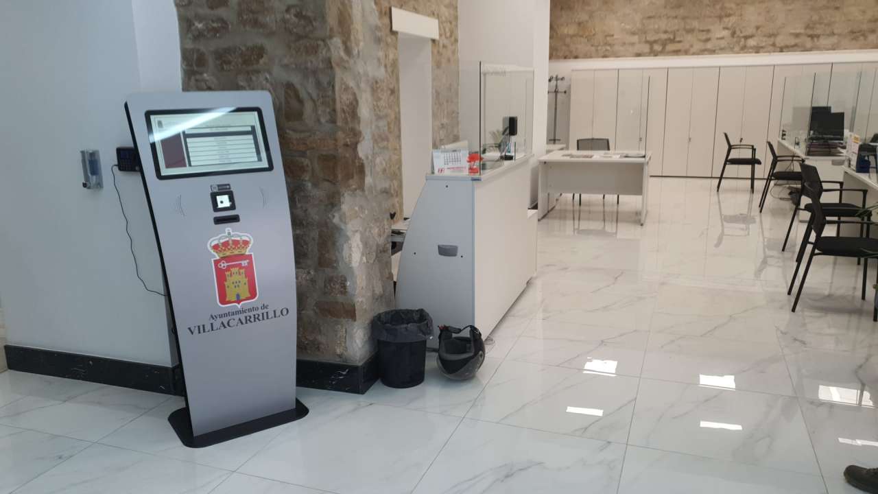 Post front image